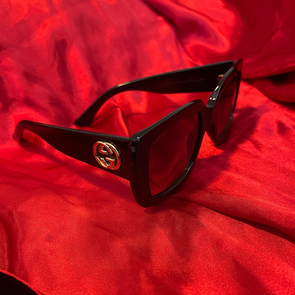Gucci shades - Picture 1 of 6
